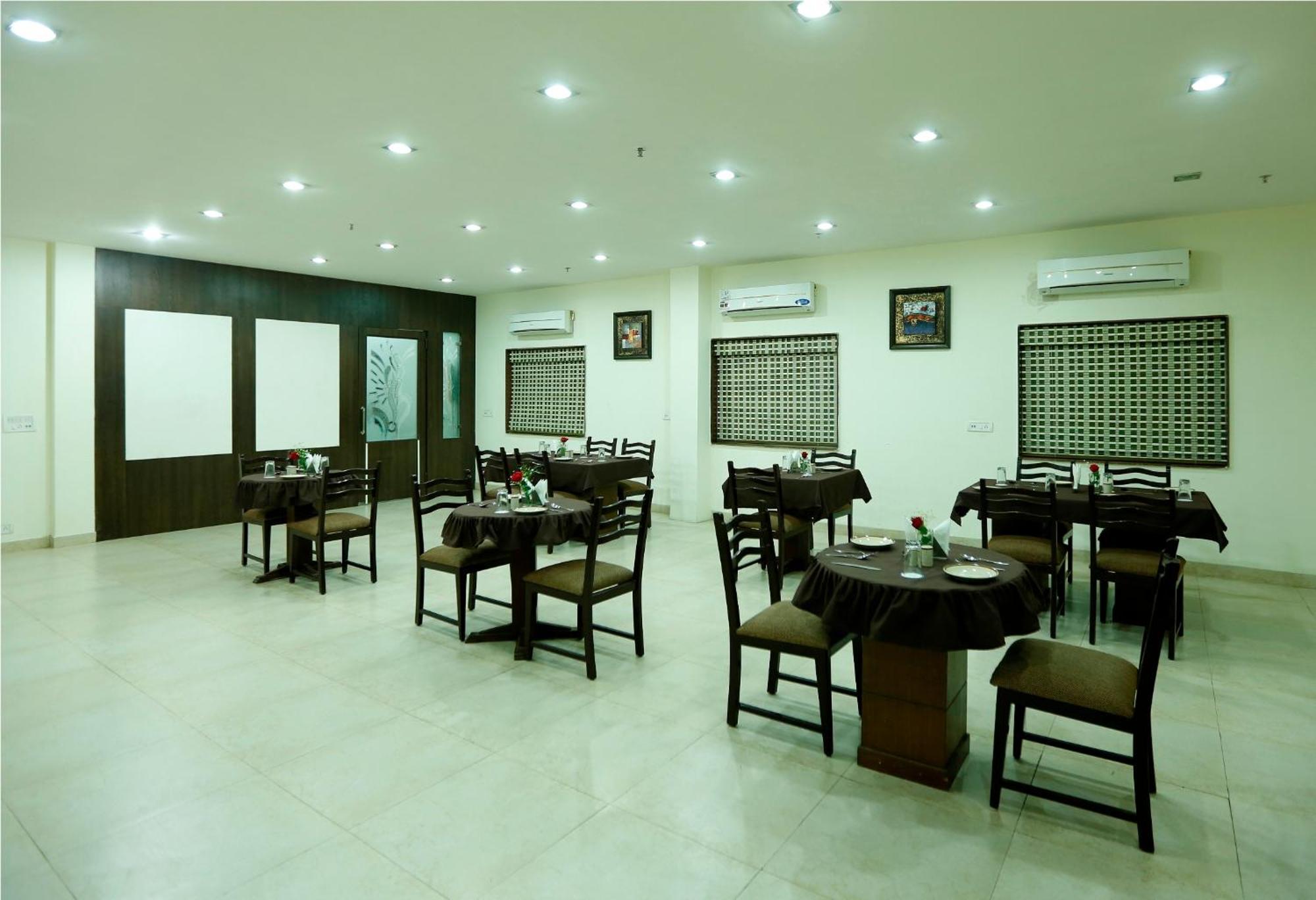 Hotel Airport Rts New Delhi